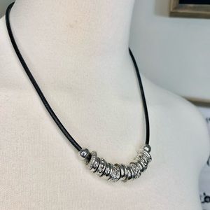 🌟Necklace- leather - pewter beads